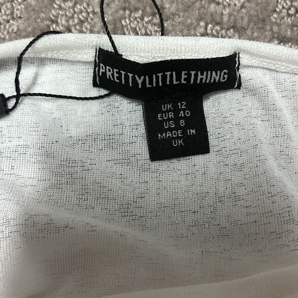 PrettyLittleThing White Bell Sleeve Cut Out Mini Beach Dress Size 8 - Picture 4 of 5